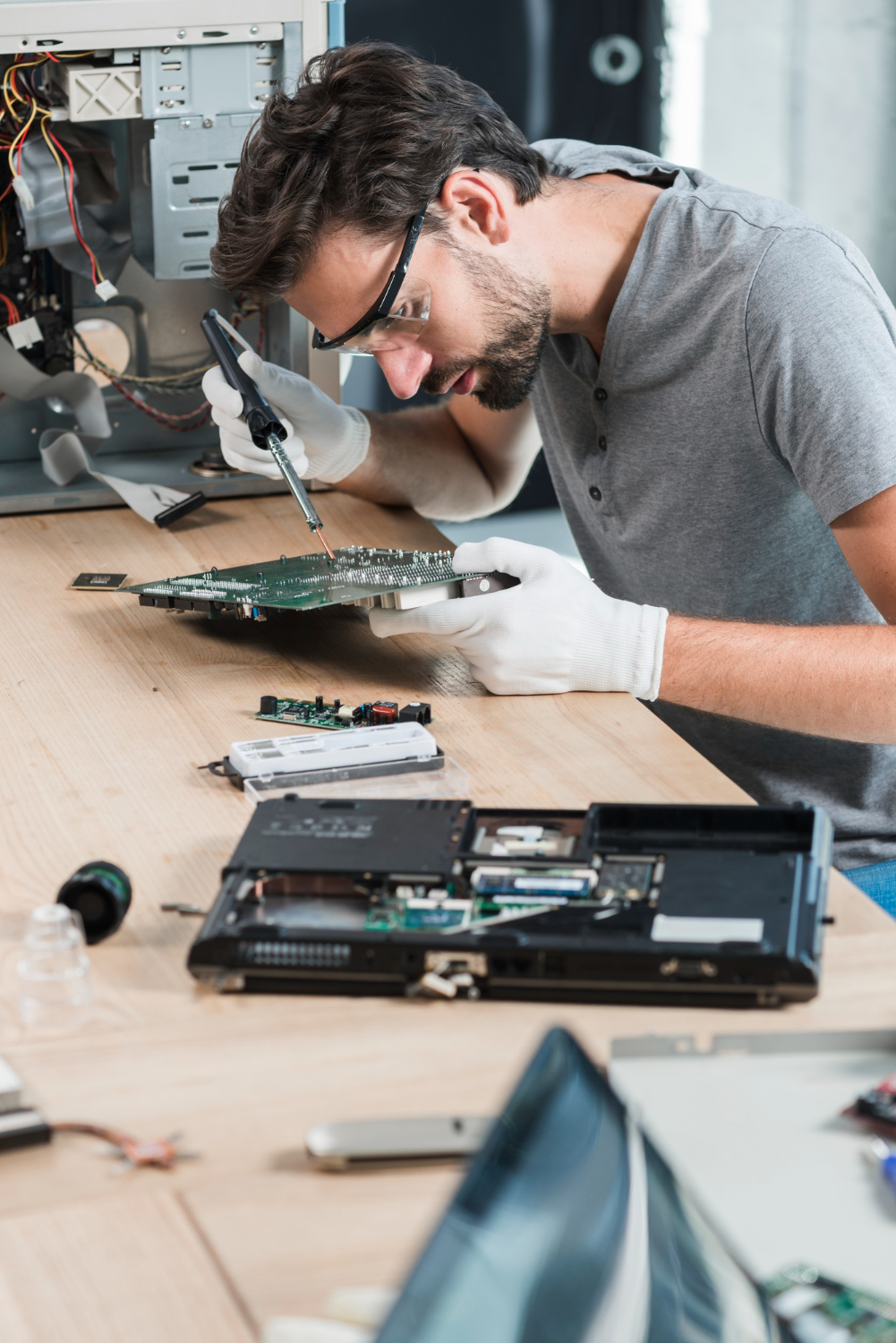 Venta y reparación de equipos informáticos